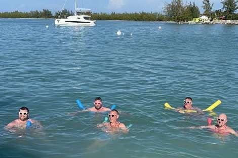 Review img # 3 of the yacht NO INHERITANCE