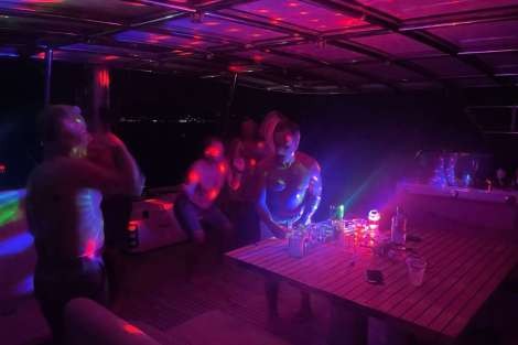 Review img # 26 of the yacht OCEAN VIBES