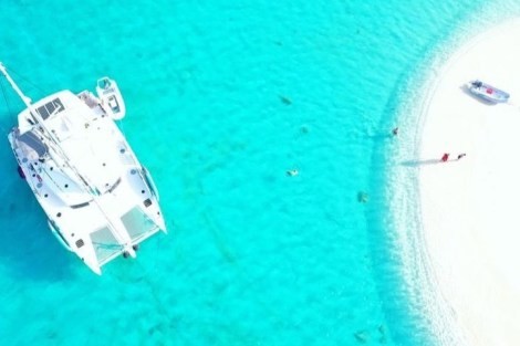 Review img # 40 of the yacht ODYSSEA