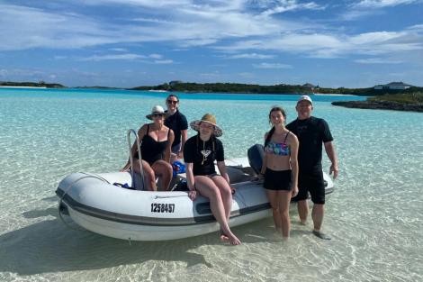 Review img # 2 of the yacht Pandora