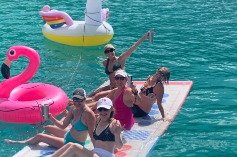 Review img # 105 of the yacht RAPSCALLION