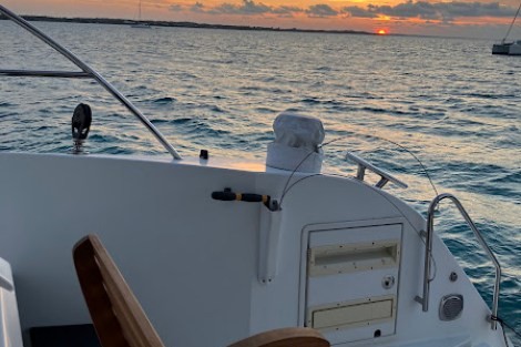 Review img # 3 of the yacht REMEDY