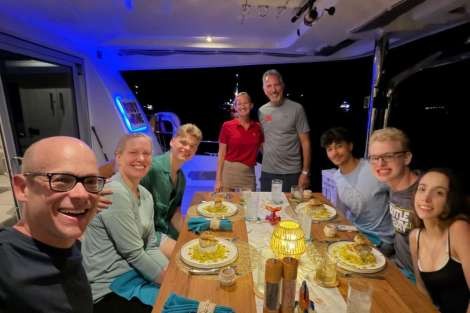 Review img # 4 of the yacht RUBY ONE