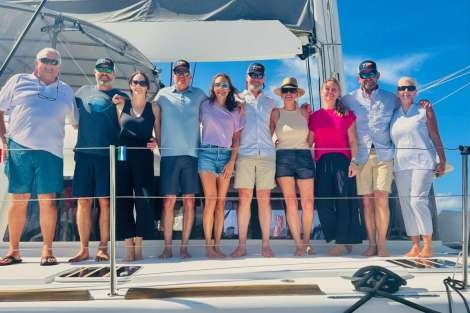 Review img # 4 of the yacht SAIL AWAY