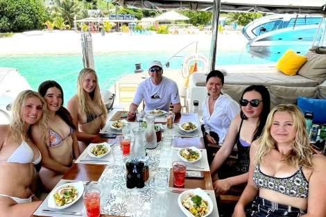 Review img # 47 of the yacht SANDY CINCO