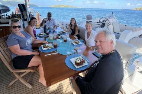 Review img # 9 of the yacht SANDY CINCO