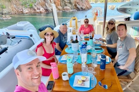 Review img # 2 of the yacht SANDY CINCO