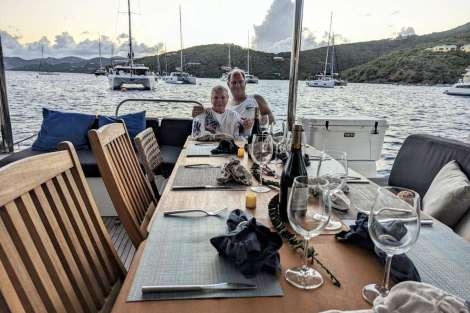 Review img # 13 of the yacht SCUBA DOO