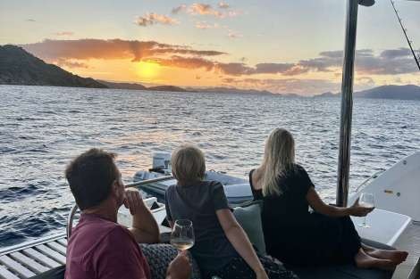 Review img # 3 of the yacht SCUBA DOO