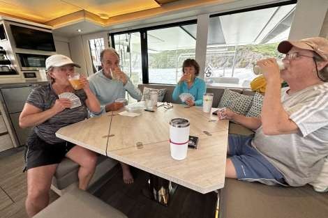 Review img # 17 of the yacht SOGGY DOGGY