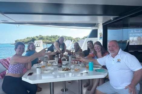 Review img # 5 of the yacht SOGGY DOGGY