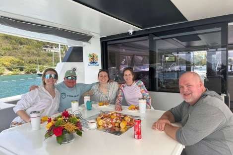 Review img # 2 of the yacht SOGGY DOGGY