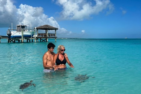 Review img # 32 of the yacht TAHINA