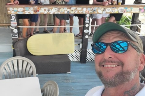 Review img # 7 of the yacht TOUCH THE SKY