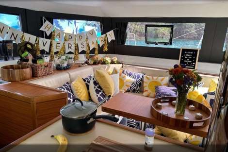 Review img # 3 of the yacht WALK’N ON SUNSHINE