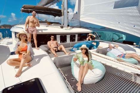 Review img # 130 of the yacht WHISKEY BUSINESS